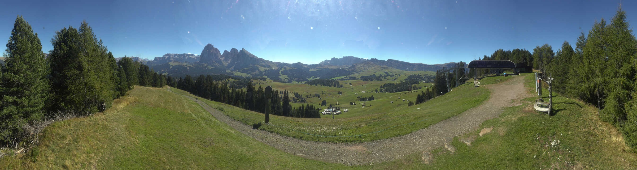 Archiv Foto Webcam Blick über Seiser Alm – Mezdi Bergstation