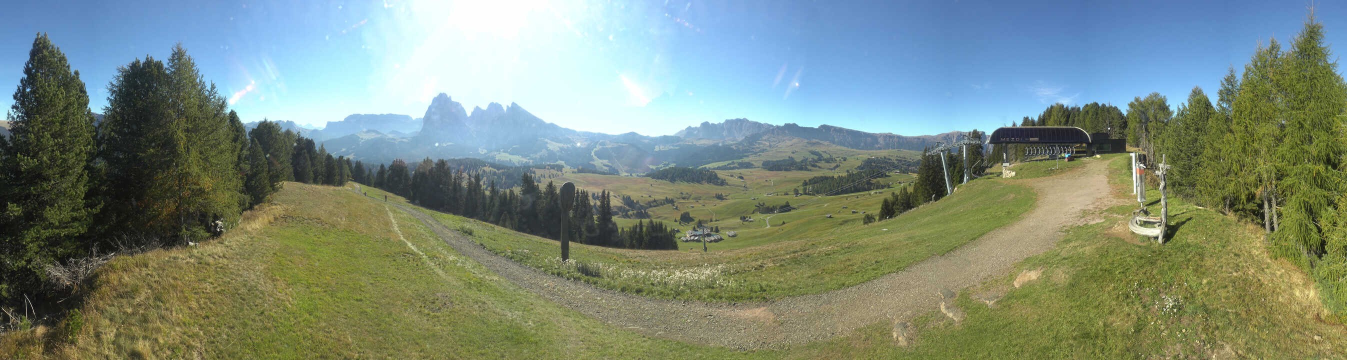 Archived image Webcam Alpe di Siusi: Panoramic view Mezdi mountain station