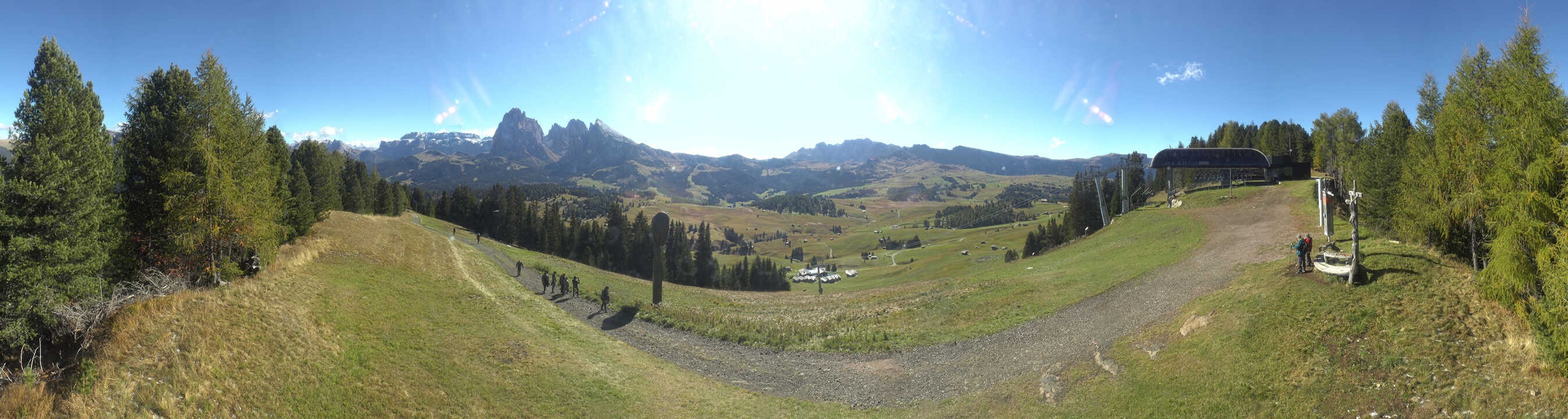 Archiv Foto Webcam Blick über Seiser Alm – Mezdi Bergstation