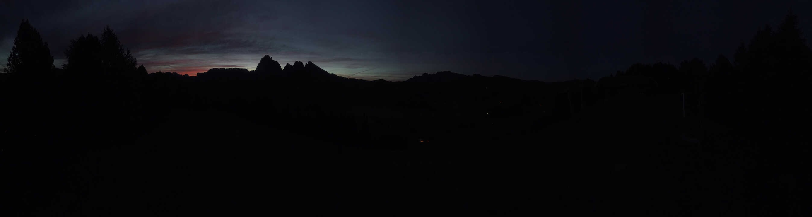 Archived image Webcam Alpe di Siusi: Panoramic view Mezdi mountain station