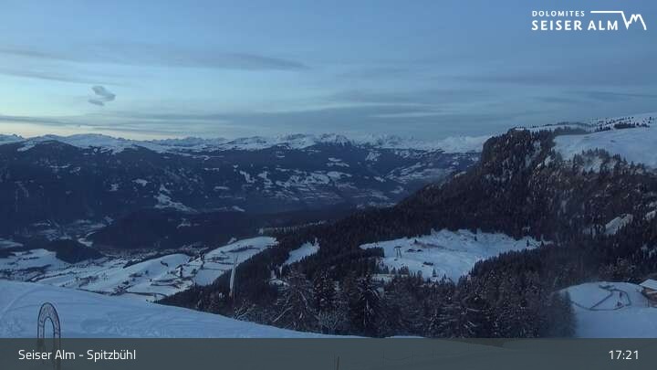 Archived image Webcam Seiser Alm: View Spitzbühl