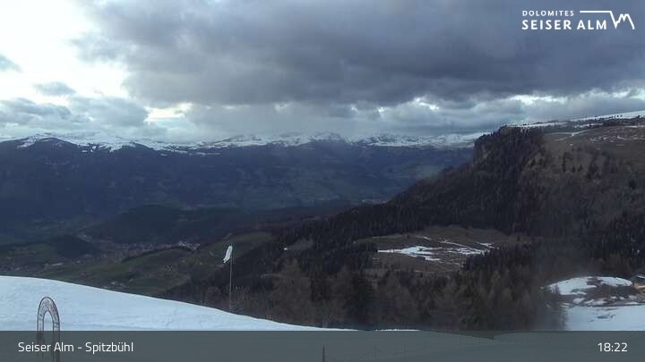 Archiv Foto Webcam Seiser Alm: Spitzbühl Station