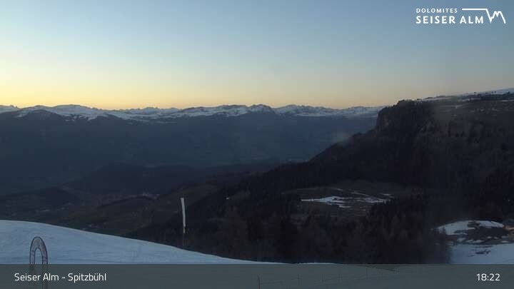 Archiv Foto Webcam Seiser Alm: Spitzbühl Station