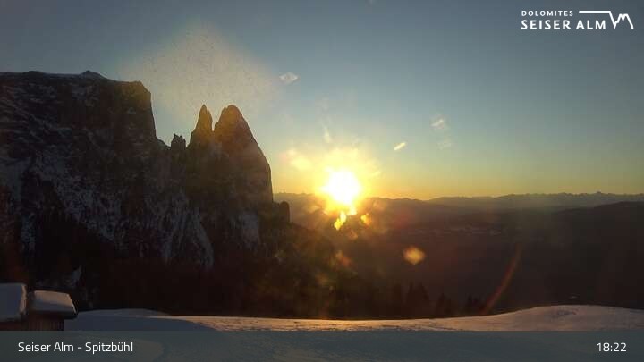Archived image Webcam Seiser Alm: View Spitzbühl