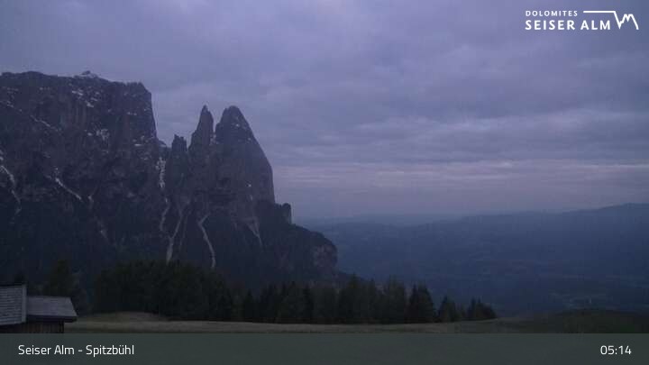 Archived image Webcam Seiser Alm: View Spitzbühl