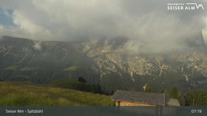Archiv Foto Webcam Seiser Alm: Spitzbühl Station