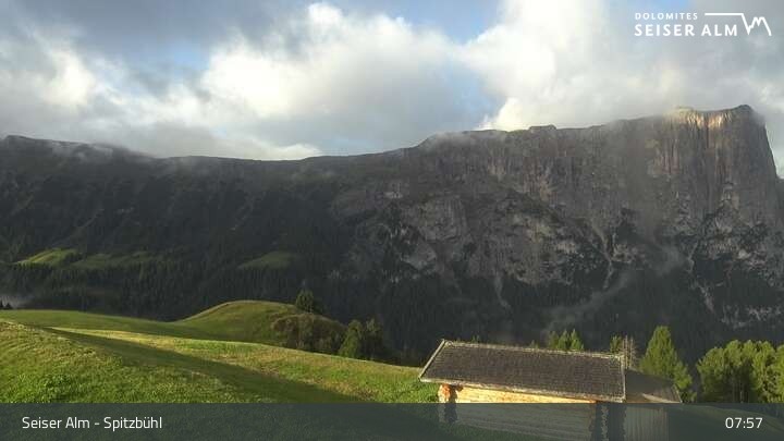 Archiv Foto Webcam Seiser Alm: Spitzbühl Station