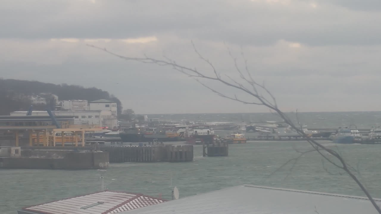 Archiv Foto Webcam Sassnitz an der Ostsee: Stadthafen