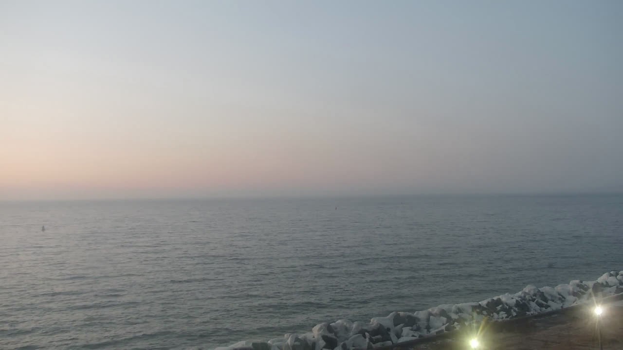 Archived image Webcam Sassnitz at the town harbour