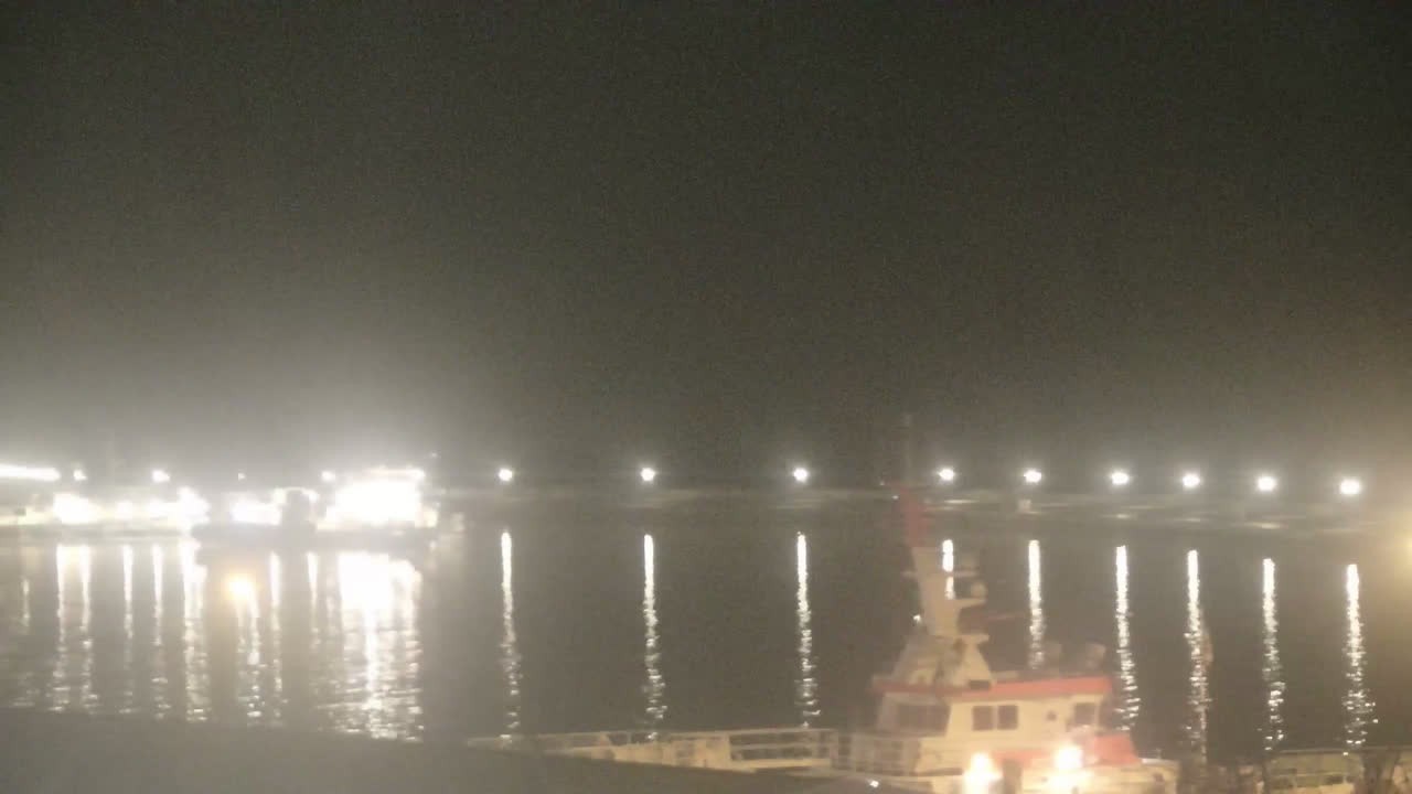 Archived image Webcam Sassnitz at the town harbour