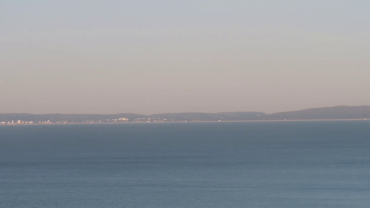 Archived image Webcam Sassnitz at the town harbour