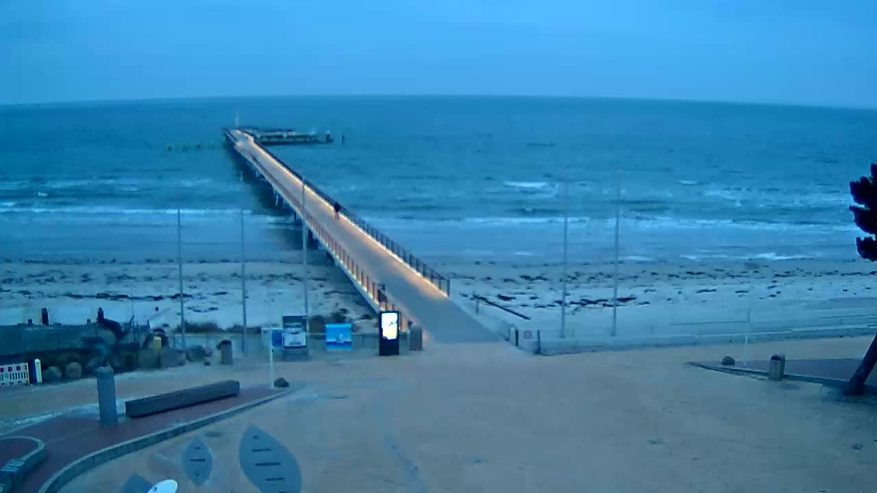 Archiv Foto Webcam Scharbeutz: Ausblick auf den Strand und die Ostsee