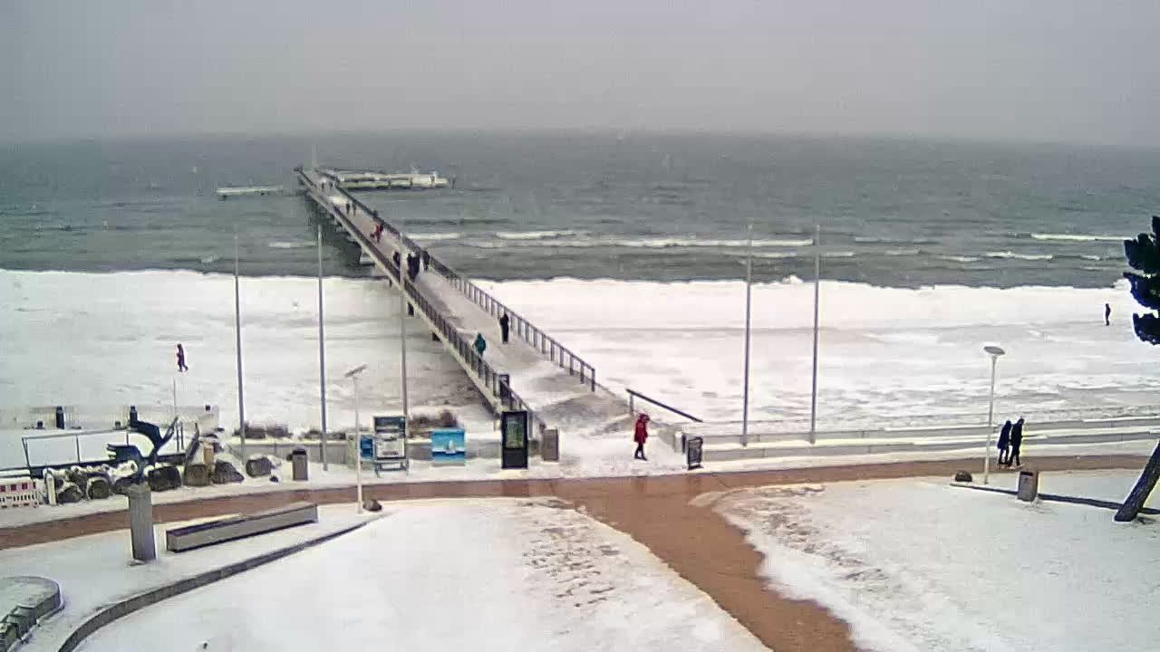 Archiv Foto Webcam Scharbeutz: Ausblick auf den Strand und die Ostsee