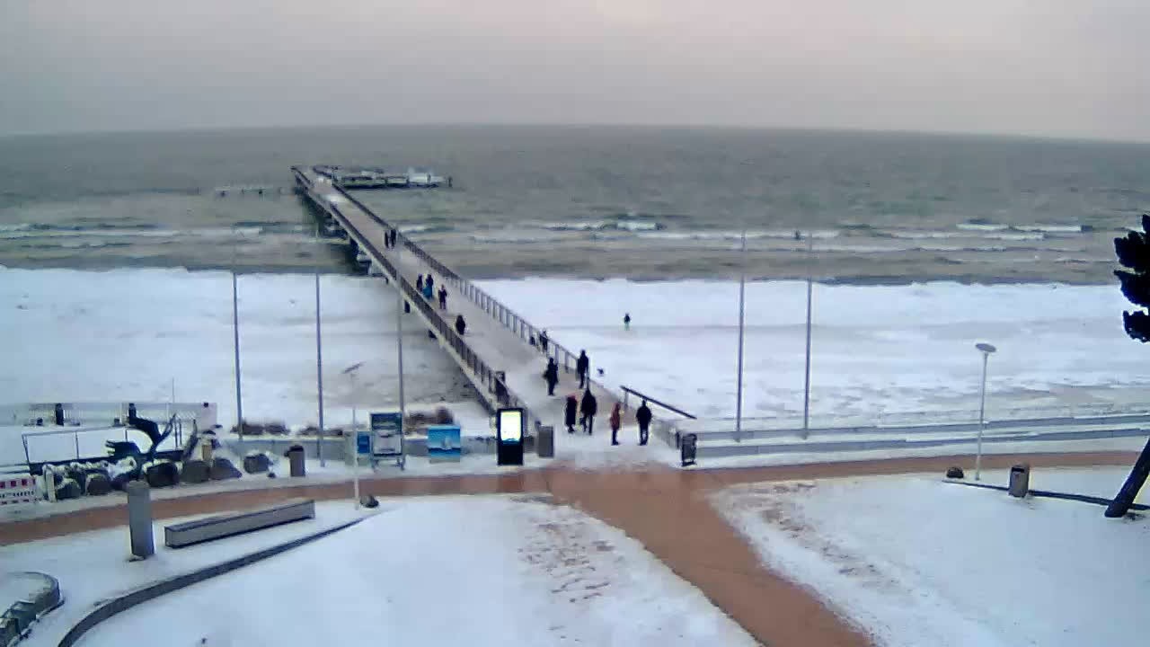 Archiv Foto Webcam Scharbeutz: Ausblick auf den Strand und die Ostsee