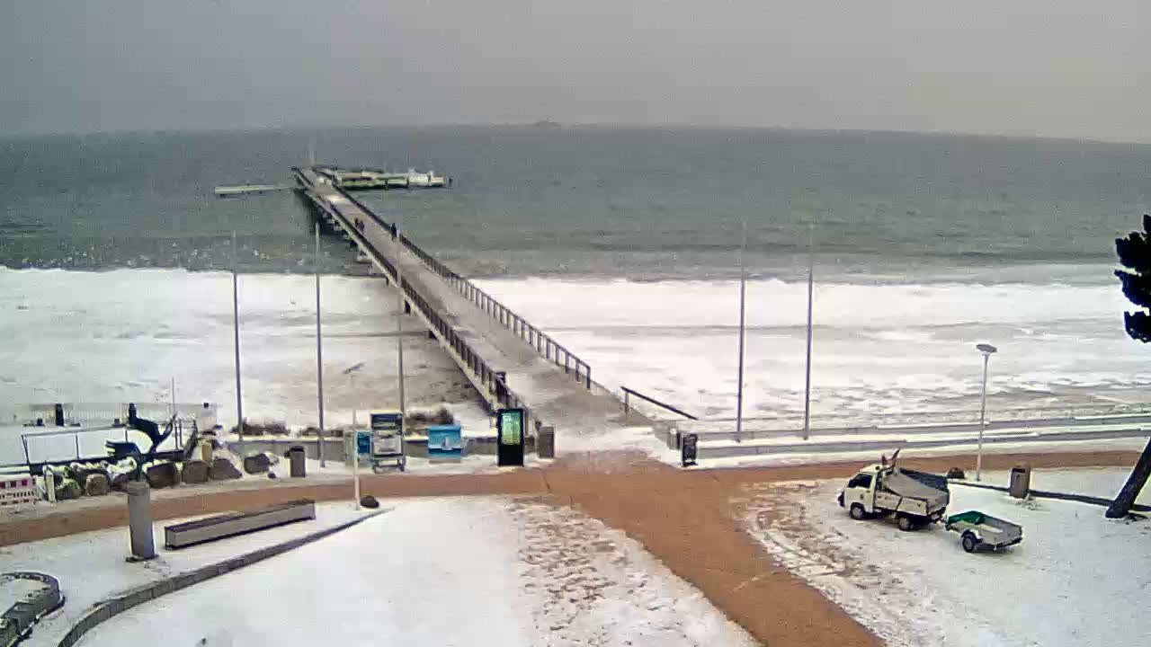 Archiv Foto Webcam Scharbeutz: Ausblick auf den Strand und die Ostsee