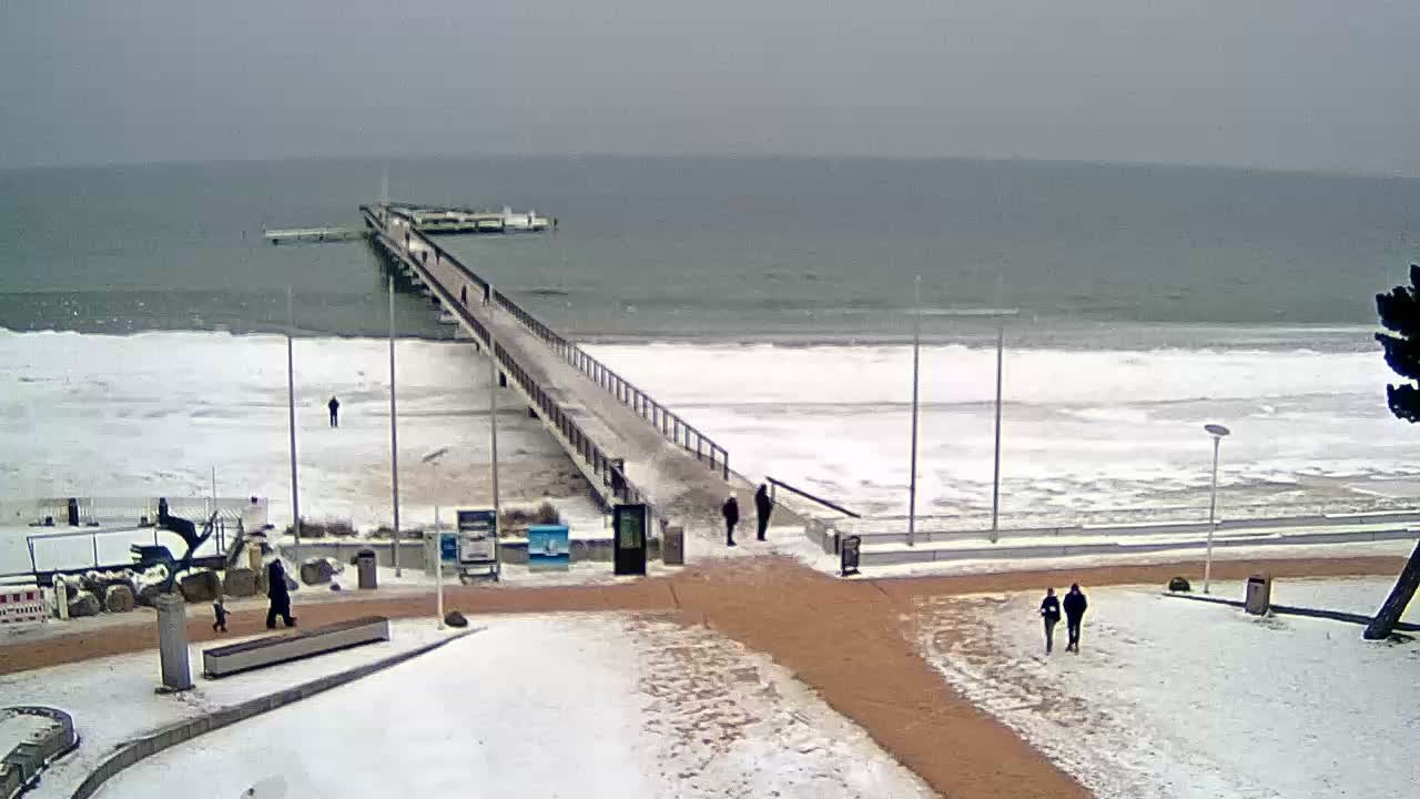Archiv Foto Webcam Scharbeutz: Ausblick auf den Strand und die Ostsee