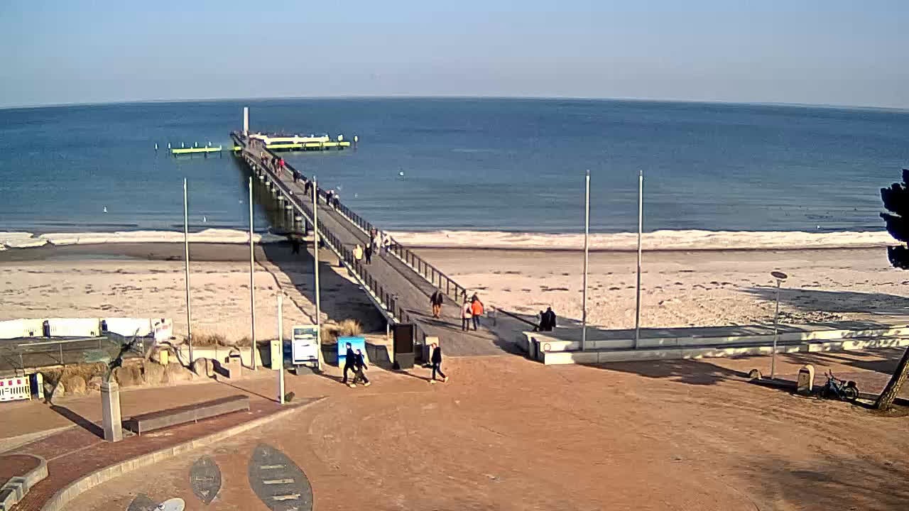 Archiv Foto Webcam Scharbeutz: Ausblick auf den Strand und die Ostsee