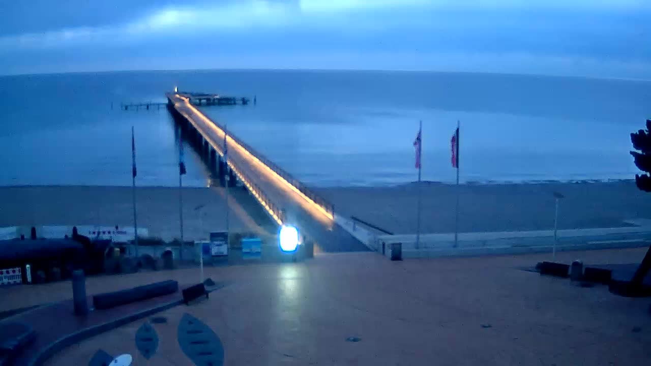 Archiv Foto Webcam Scharbeutz: Ausblick auf den Strand und die Ostsee