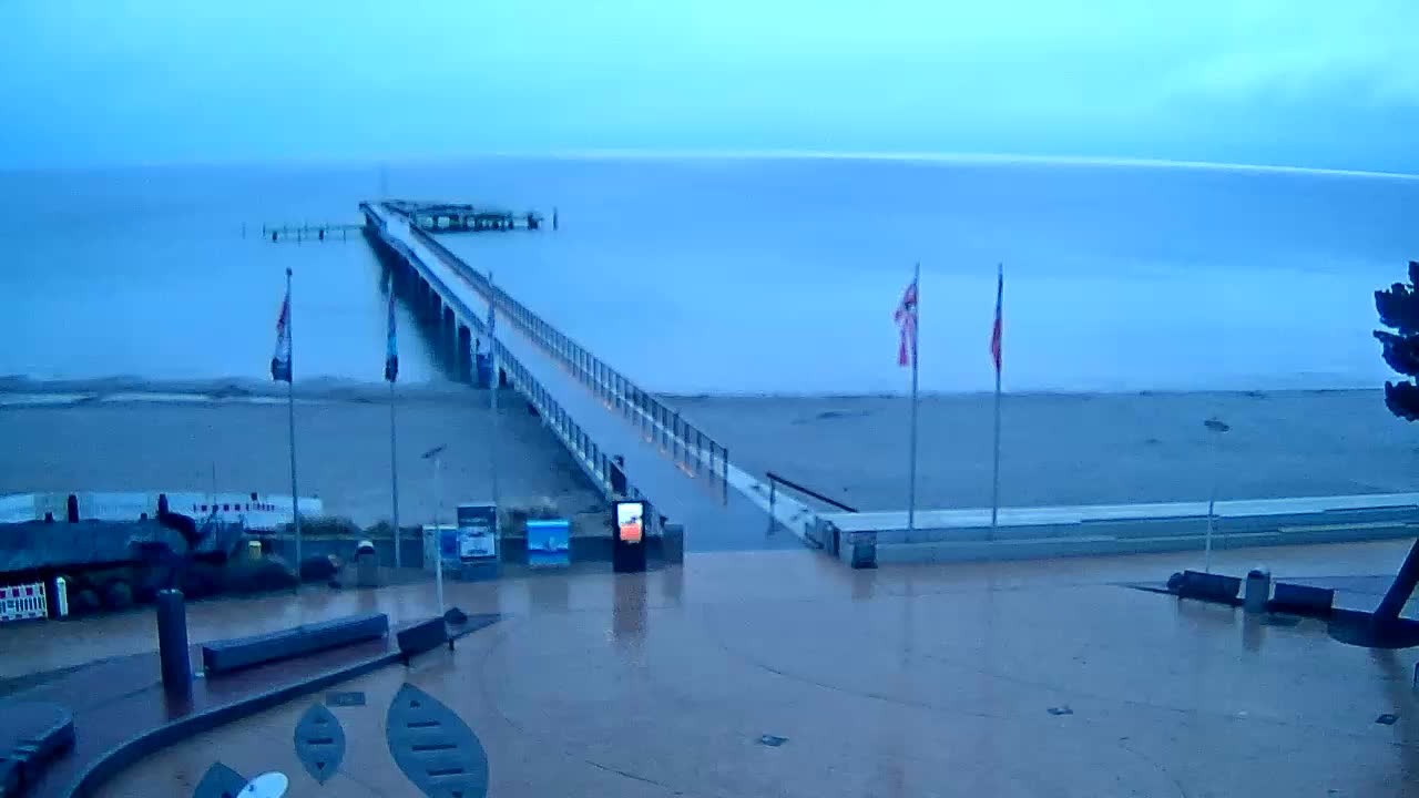 Archiv Foto Webcam Scharbeutz: Ausblick auf den Strand und die Ostsee