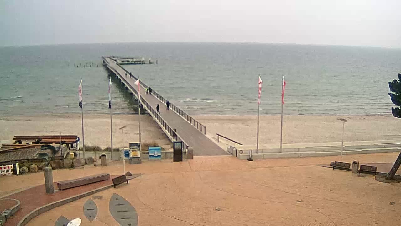 Archived image Webcam Scharbeutz: View of the beach and the Baltic Sea