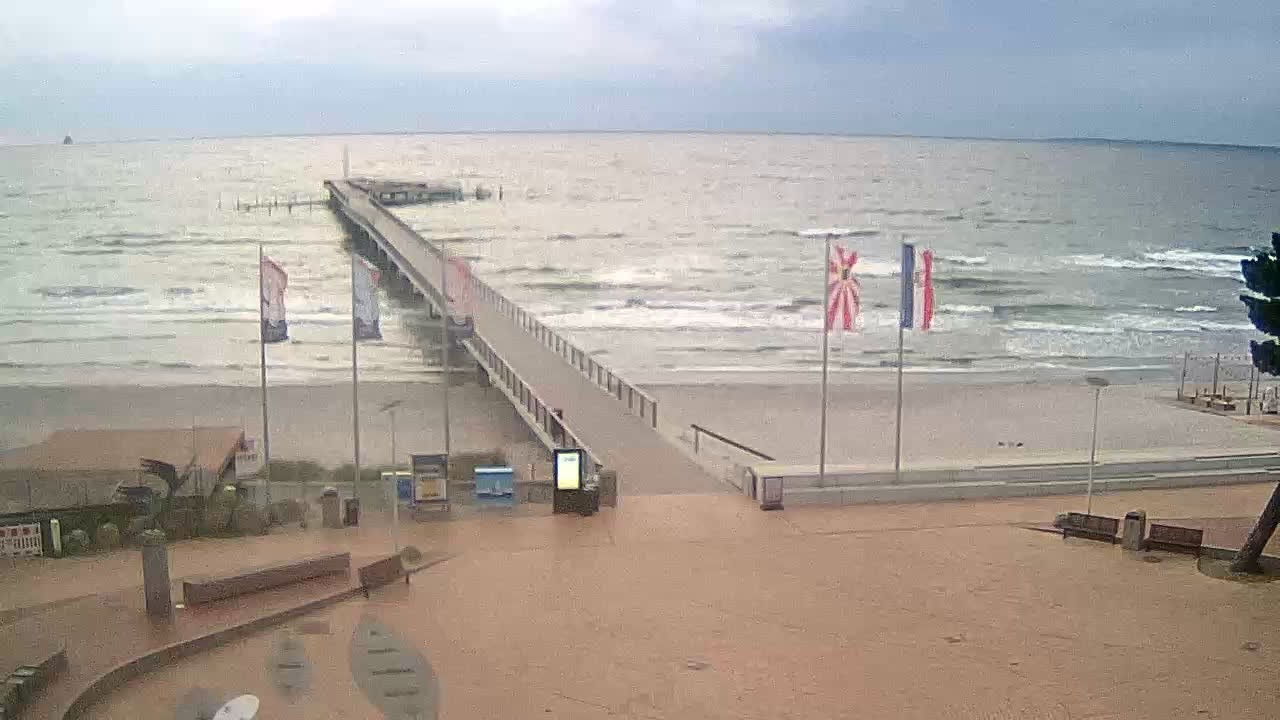Archiv Foto Webcam Scharbeutz: Ausblick auf den Strand und die Ostsee