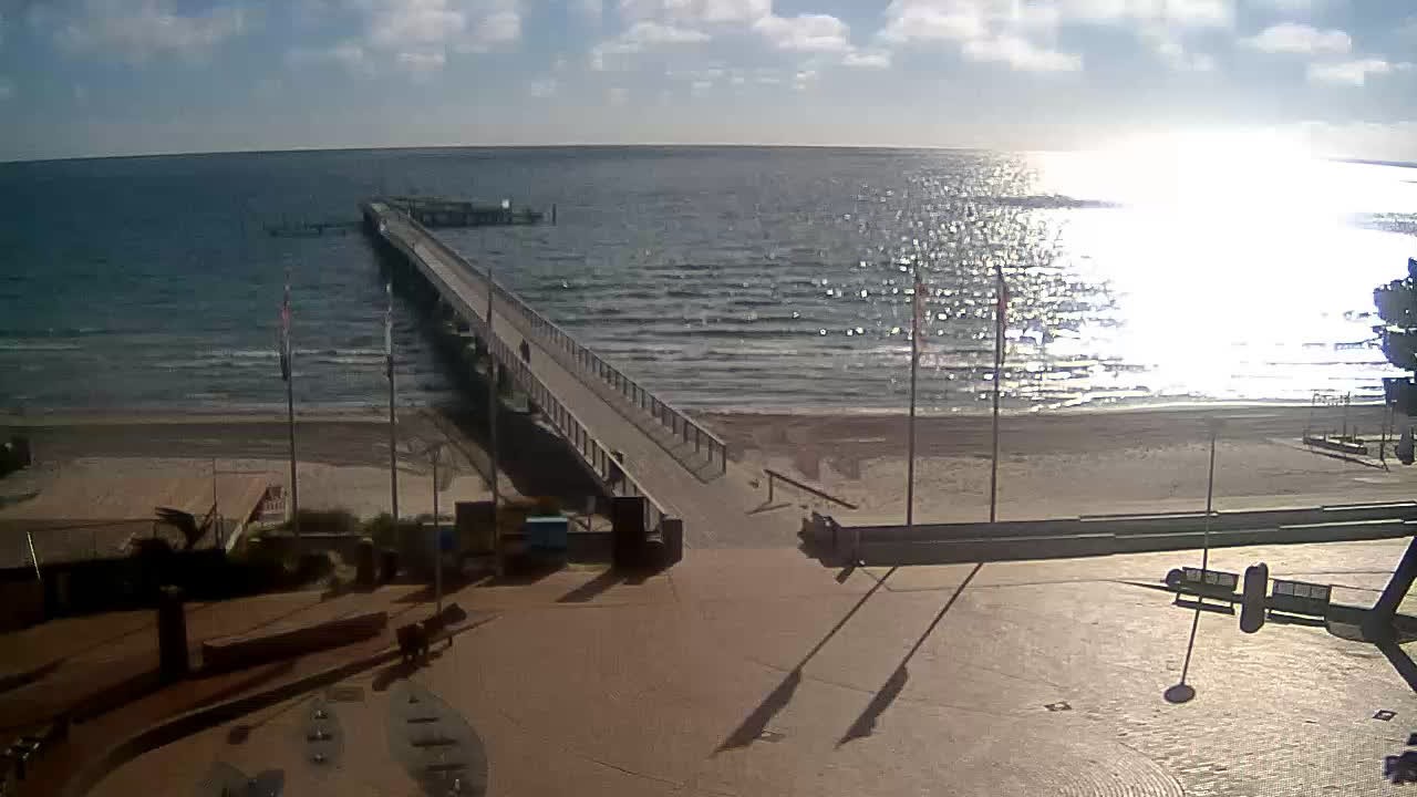 Archiv Foto Webcam Scharbeutz: Ausblick auf den Strand und die Ostsee