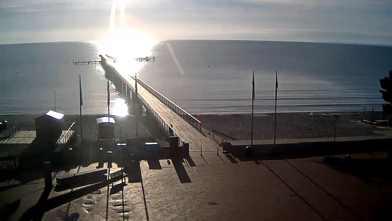 Archiv Foto Webcam Scharbeutz: Ausblick auf den Strand und die Ostsee