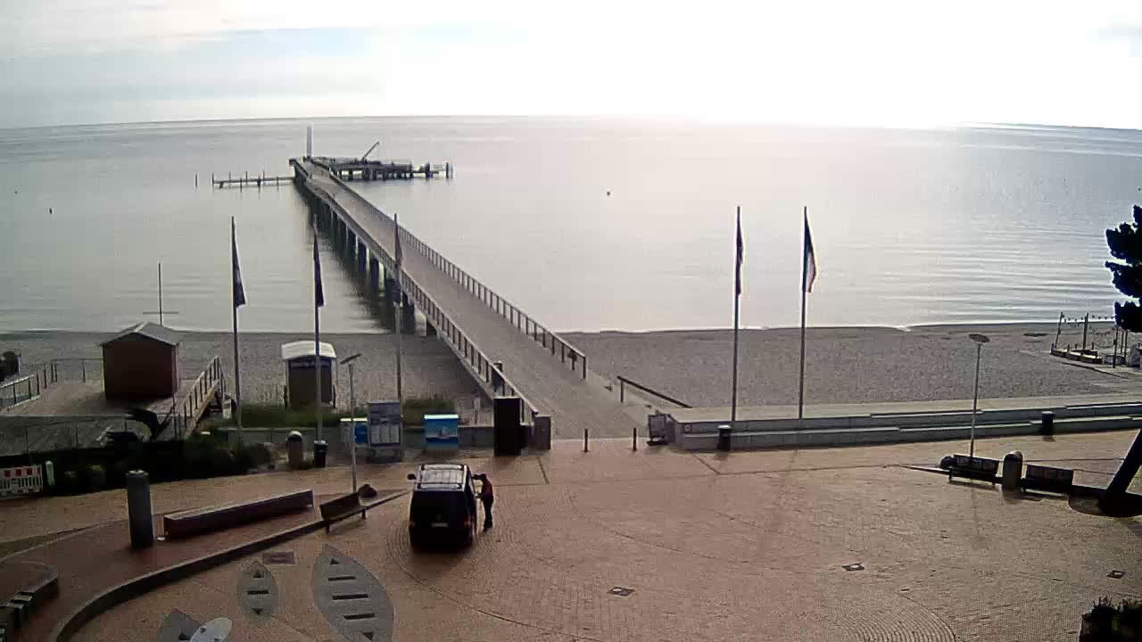 Archiv Foto Webcam Scharbeutz: Ausblick auf den Strand und die Ostsee