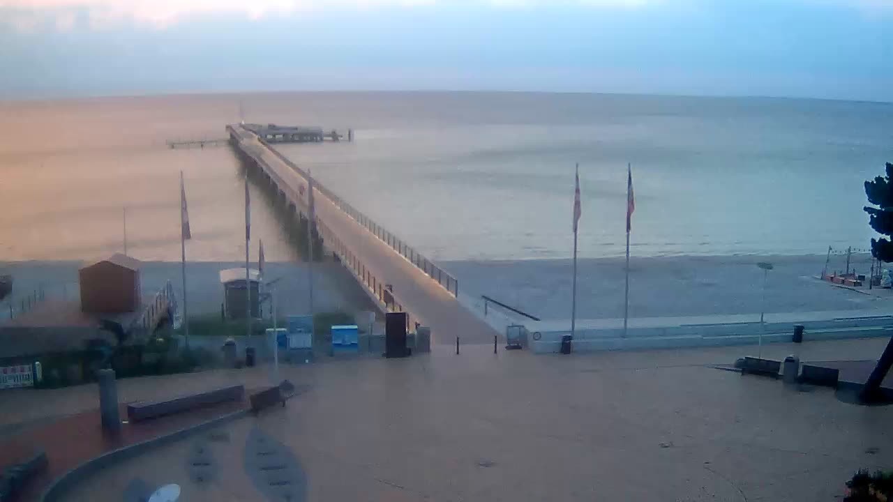 Archiv Foto Webcam Scharbeutz: Ausblick auf den Strand und die Ostsee