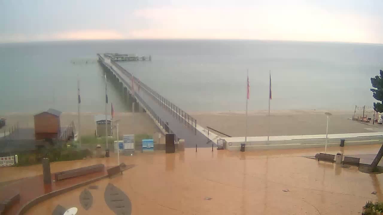 Archiv Foto Webcam Scharbeutz: Ausblick auf den Strand und die Ostsee