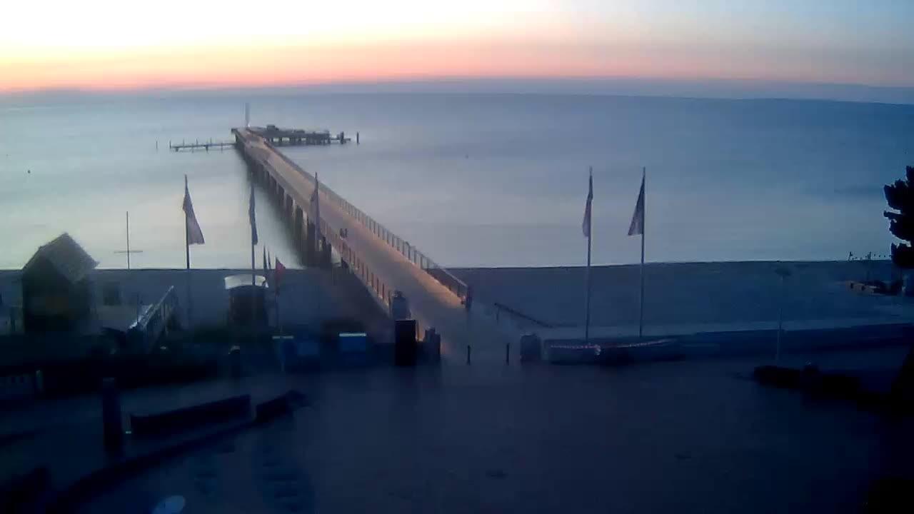 Archiv Foto Webcam Scharbeutz: Ausblick auf den Strand und die Ostsee