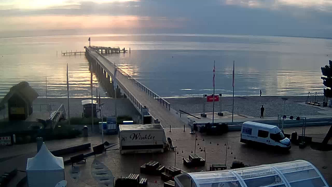 Archiv Foto Webcam Scharbeutz: Ausblick auf den Strand und die Ostsee