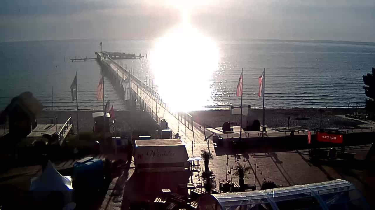 Archived image Webcam Scharbeutz: View of the beach and the Baltic Sea