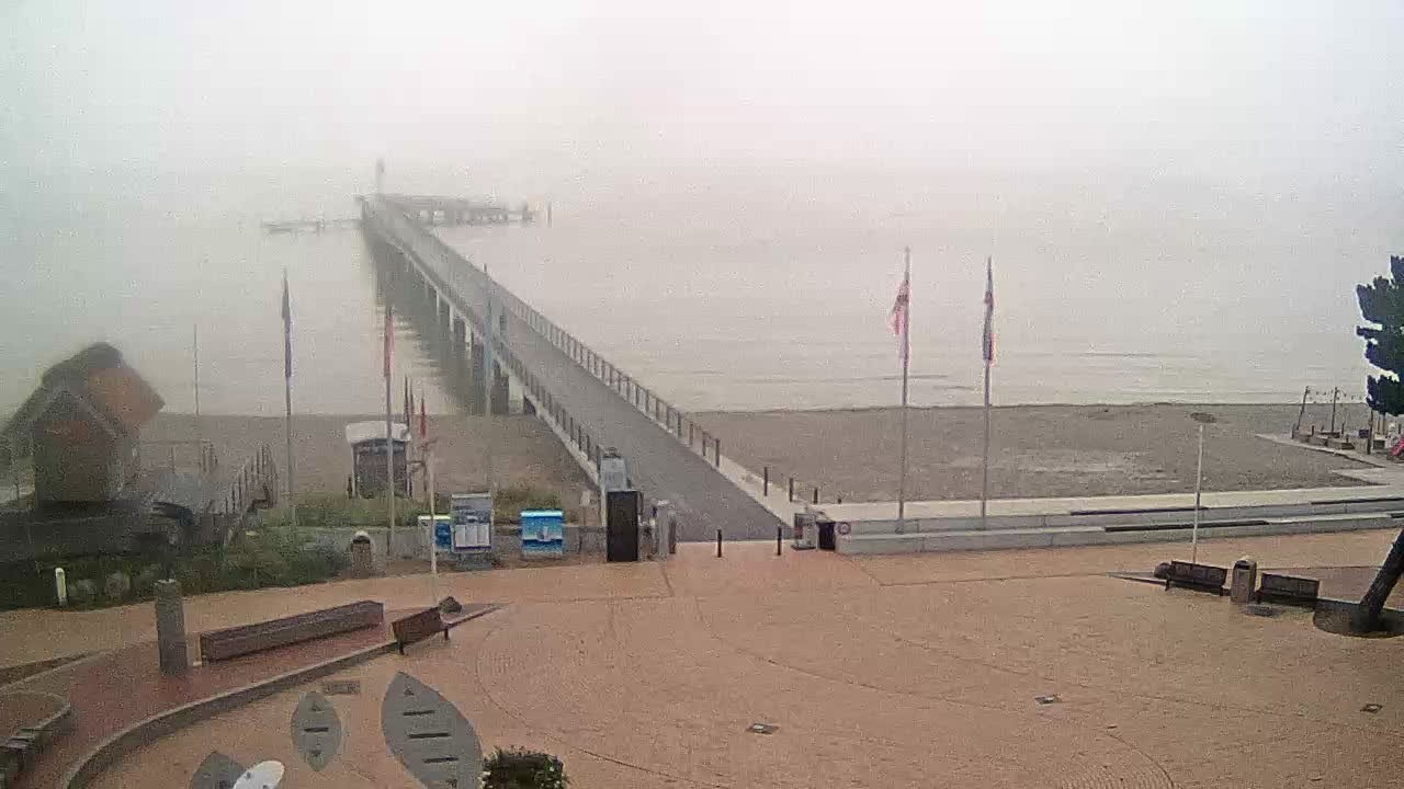 Archiv Foto Webcam Scharbeutz: Ausblick auf den Strand und die Ostsee
