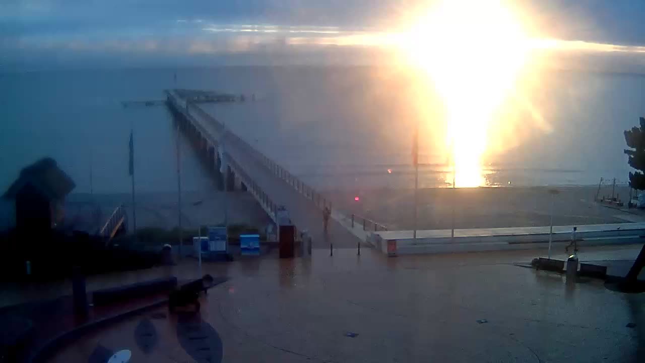 Archiv Foto Webcam Scharbeutz: Ausblick auf den Strand und die Ostsee