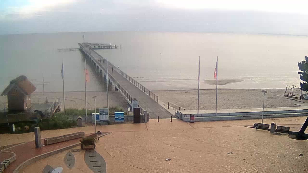 Archiv Foto Webcam Scharbeutz: Ausblick auf den Strand und die Ostsee