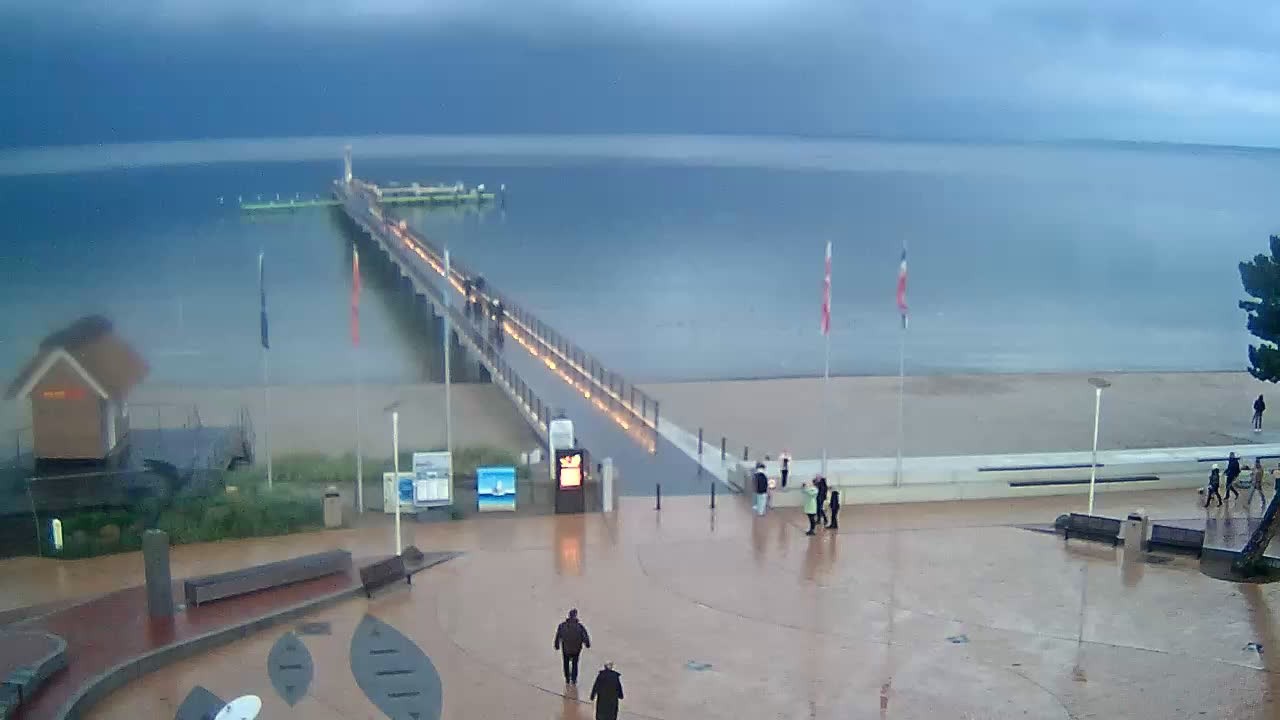 Archived image Webcam Scharbeutz: View of the beach and the Baltic Sea