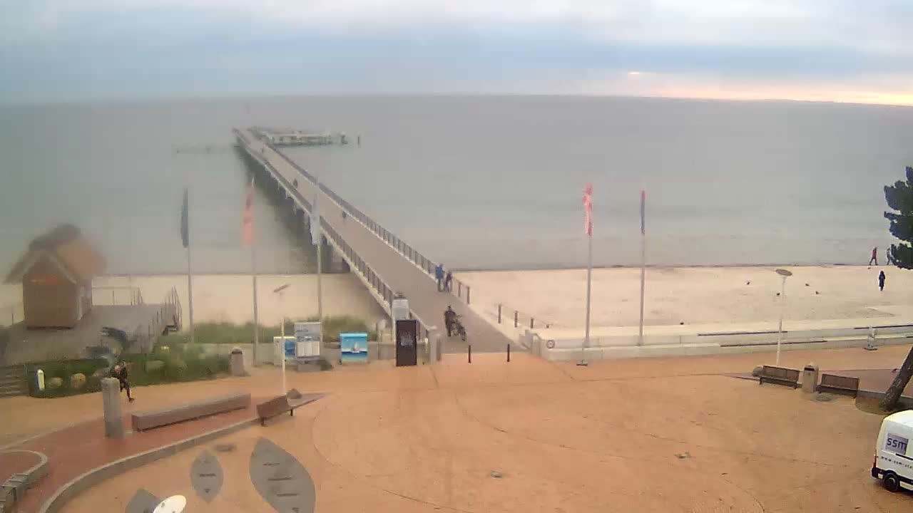Archiv Foto Webcam Scharbeutz: Ausblick auf den Strand und die Ostsee