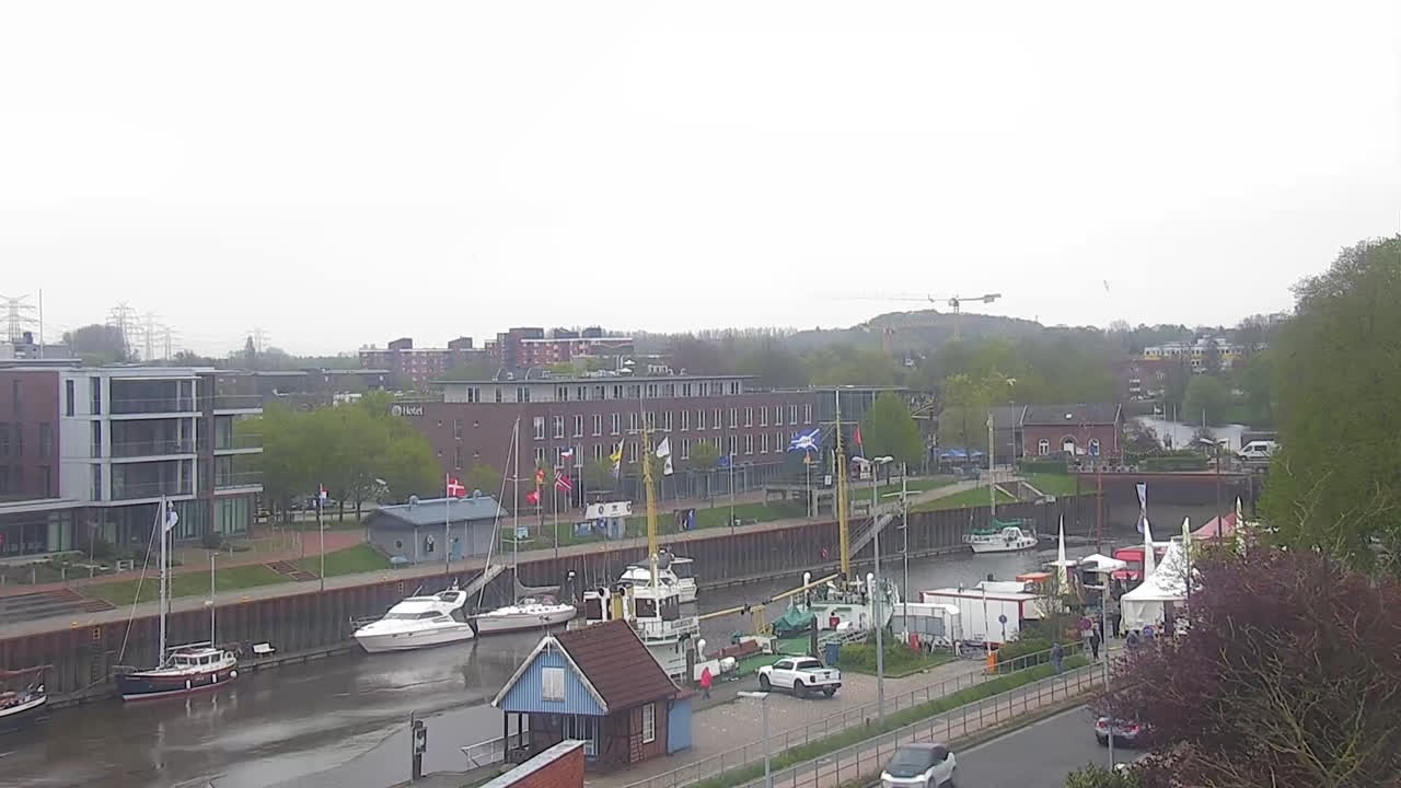 Archived image Webcam Stade: At the city harbour
