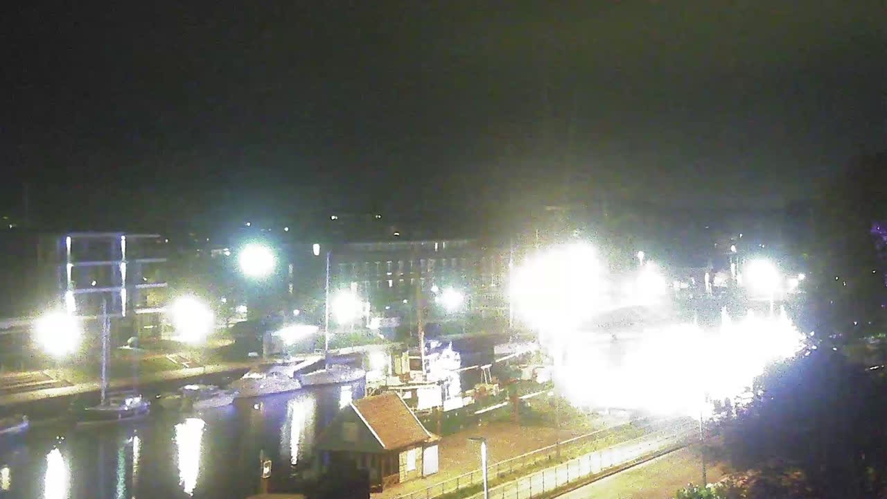 Archived image Webcam Stade: At the city harbour