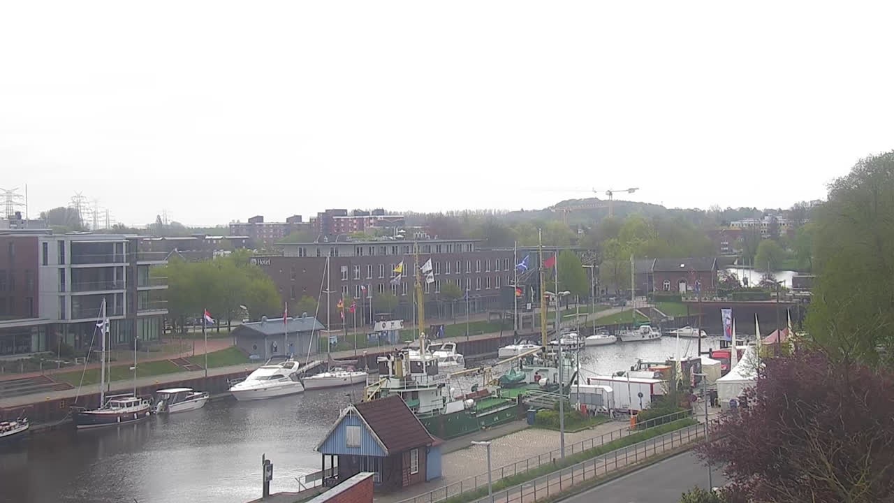 Archived image Webcam Stade: At the city harbour