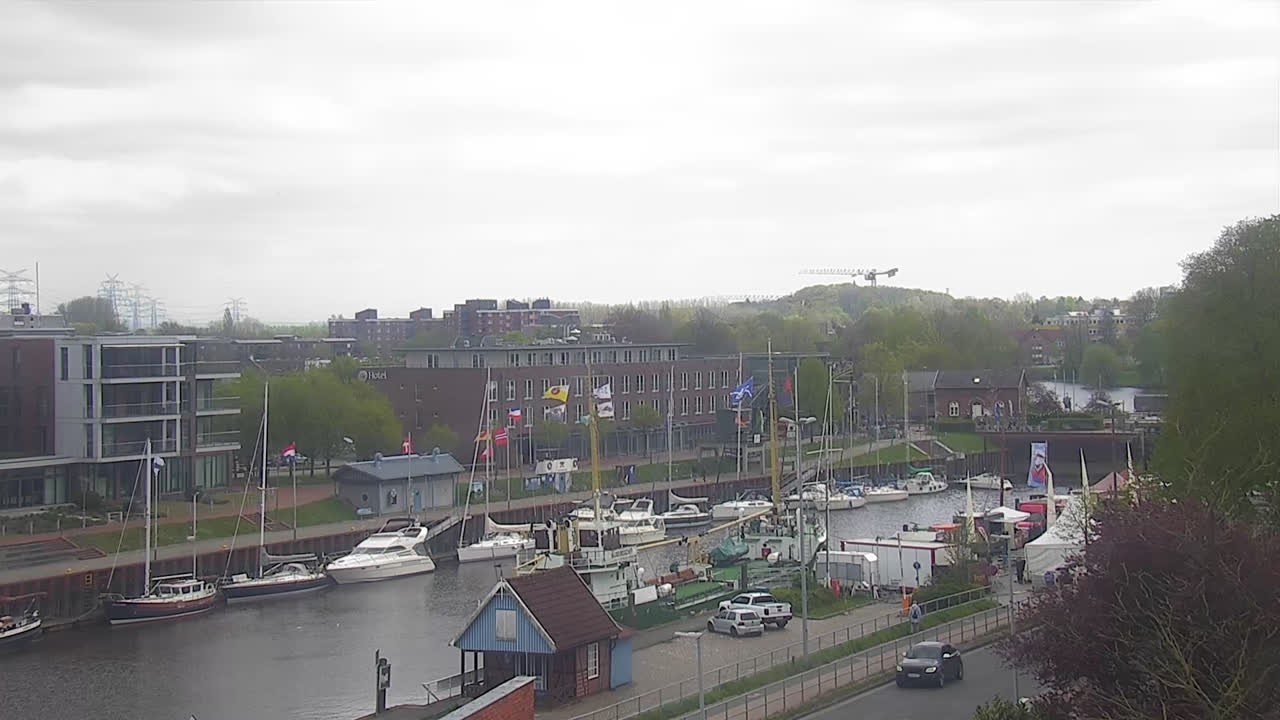 Archived image Webcam Stade: At the city harbour