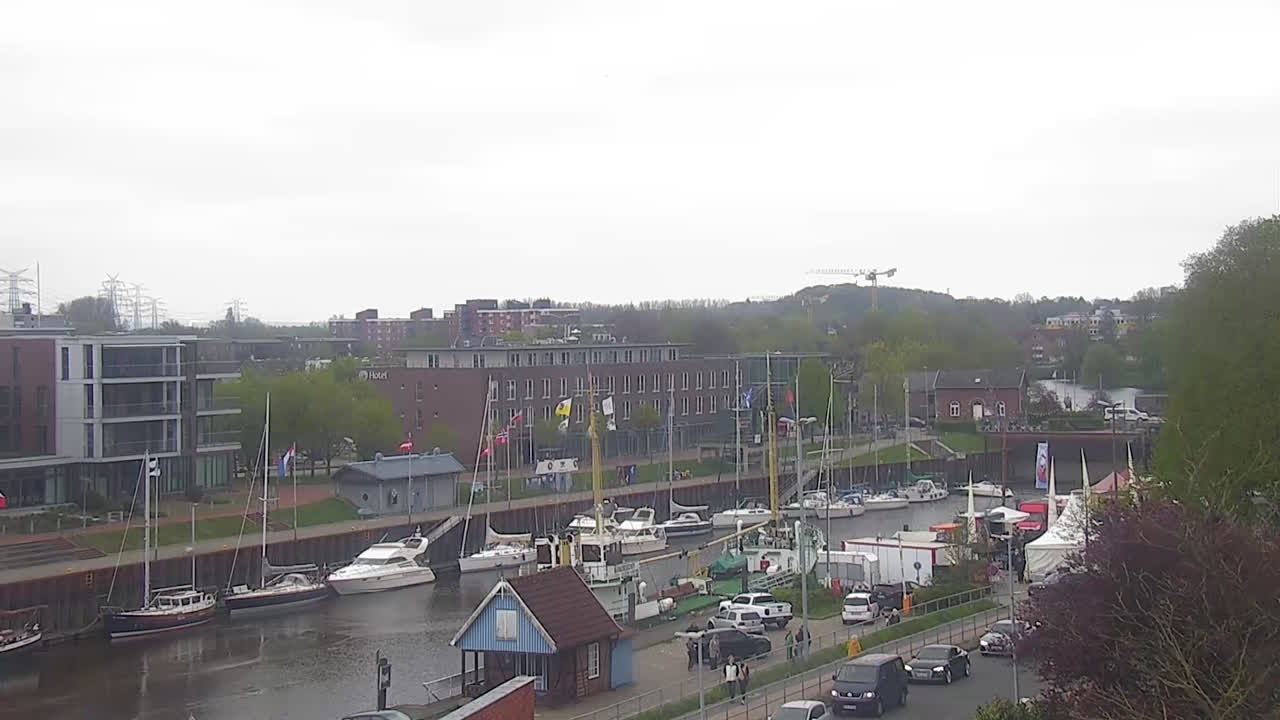 Archived image Webcam Stade: At the city harbour