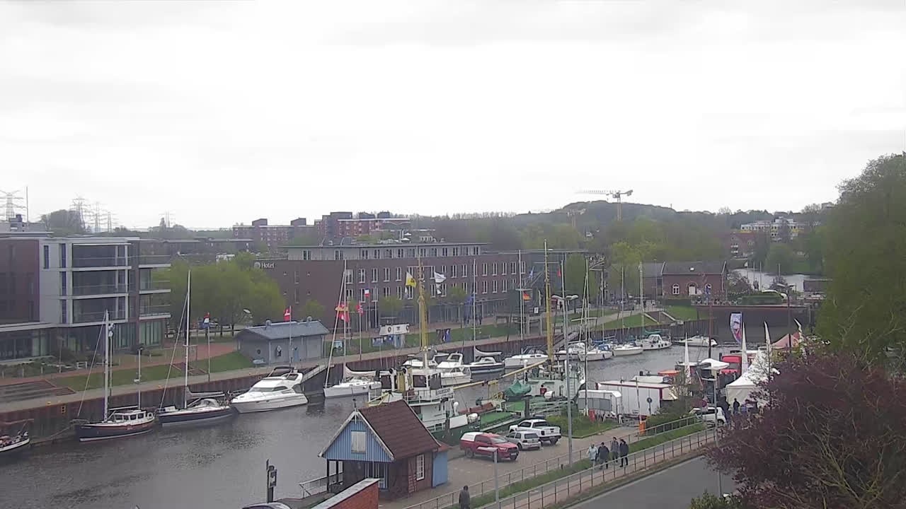 Archived image Webcam Stade: At the city harbour