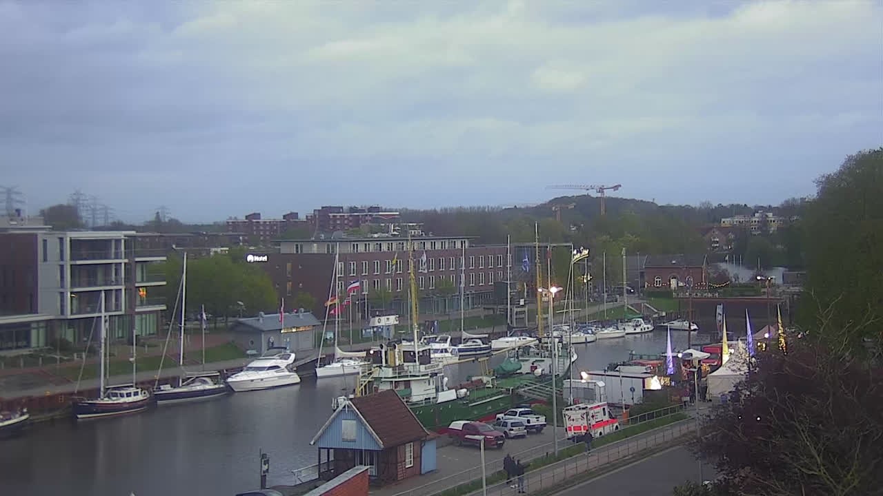 Archived image Webcam Stade: At the city harbour