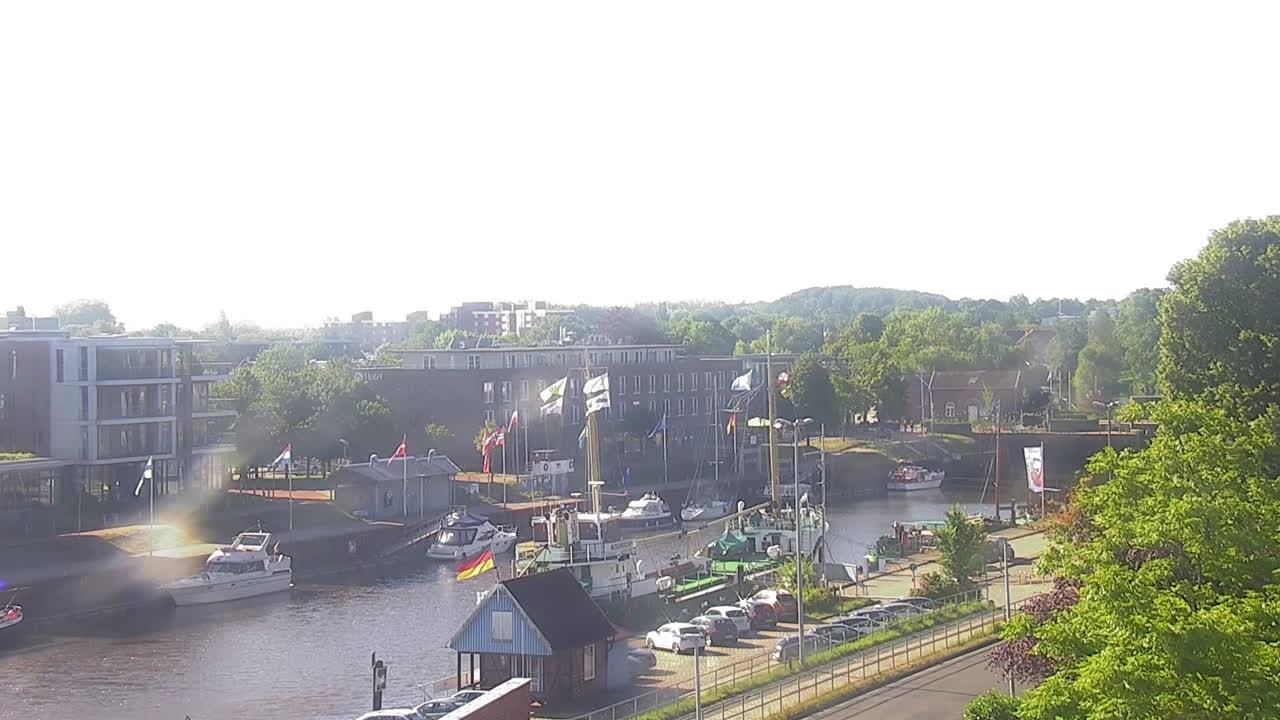 Archived image Webcam Stade: At the city harbour