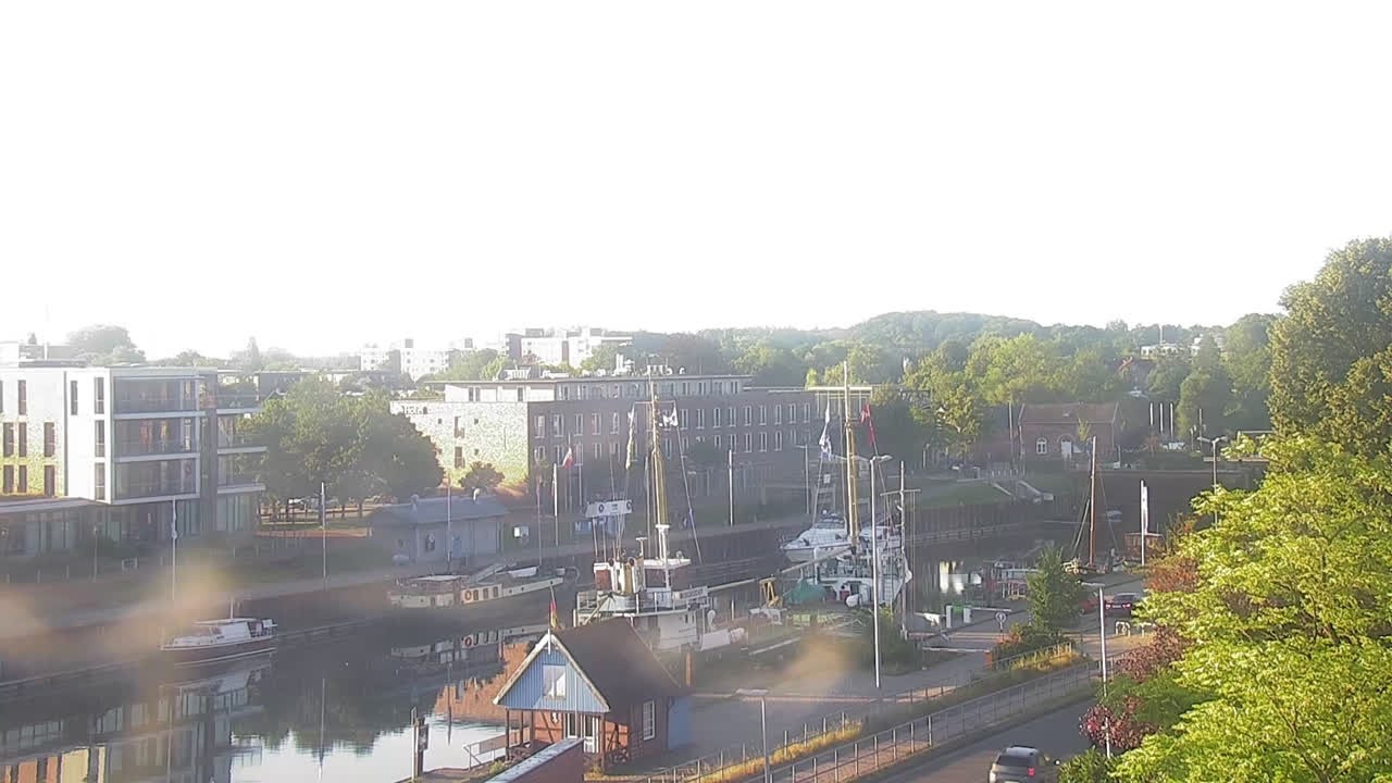 Archived image Webcam Stade: At the city harbour