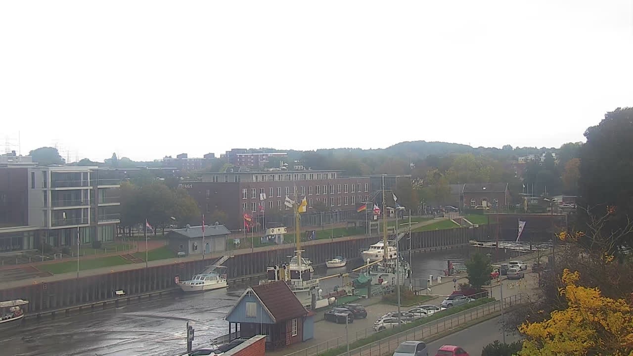 Archived image Webcam Stade: At the city harbour