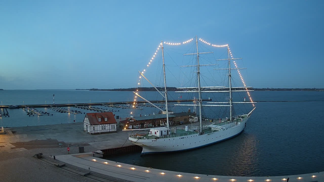 Archiv Foto Webcam Stralsund am Yachthafen