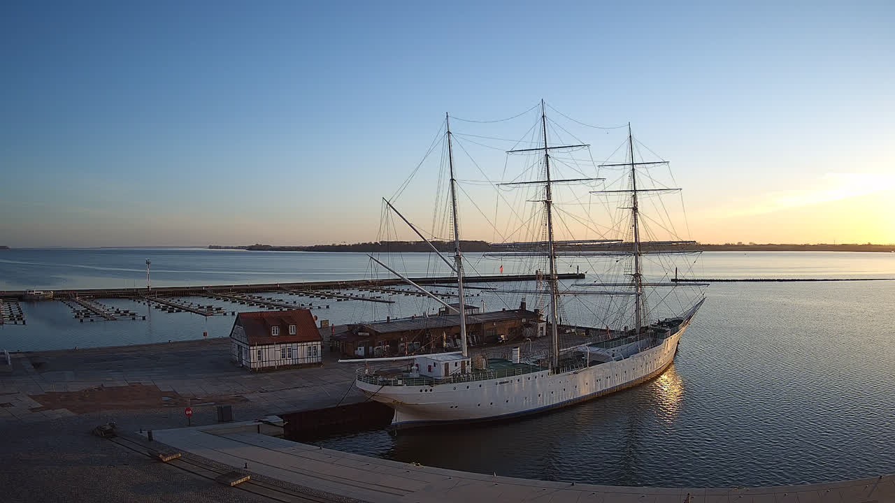 Archiv Foto Webcam Stralsund am Yachthafen